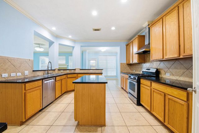 12522 E Nantucket Road, Sugar Land, TX 77478