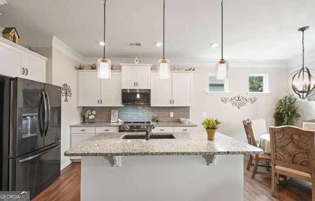 648 Summerfield Lane, Cartersville, GA 30120