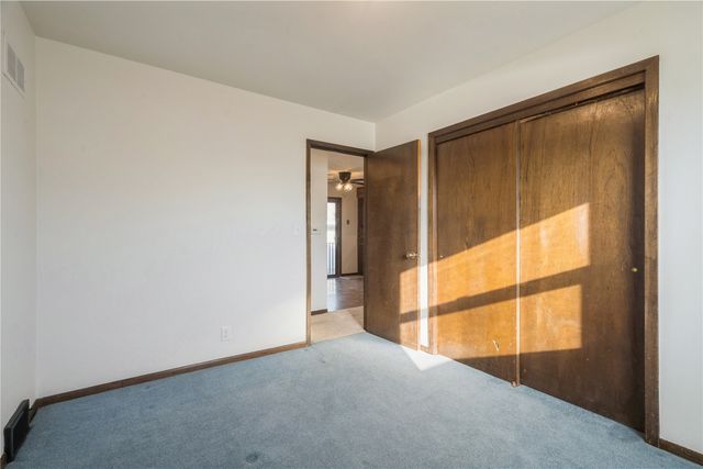 1632 Elaine Drive NW, Cedar Rapids, IA 52405