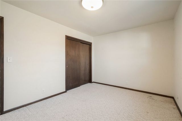 1632 Elaine Drive NW, Cedar Rapids, IA 52405