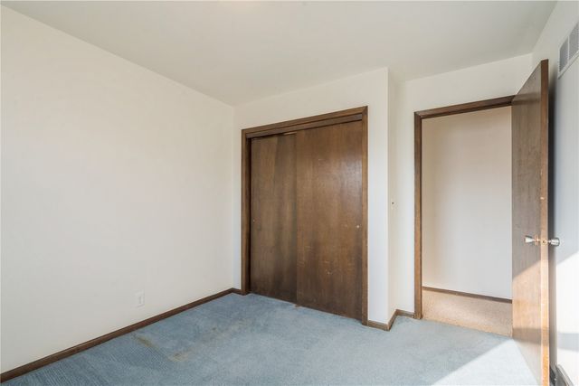 1632 Elaine Drive NW, Cedar Rapids, IA 52405