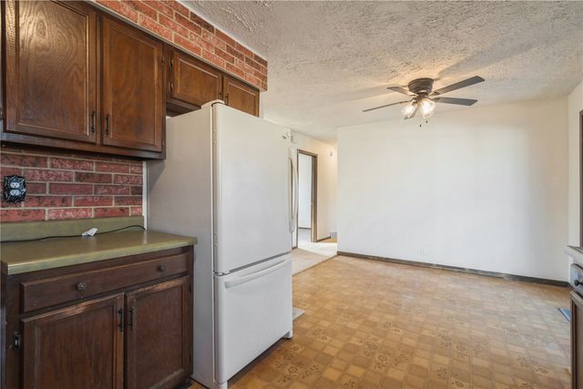 1632 Elaine Drive NW, Cedar Rapids, IA 52405