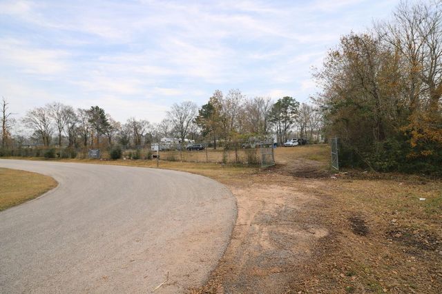 100 K Avenue, Conroe, TX 77301