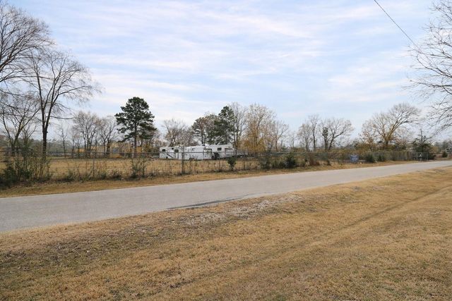 100 K Avenue, Conroe, TX 77301