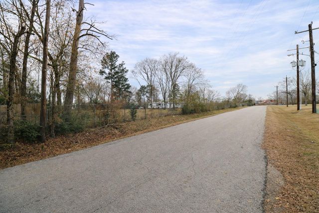 100 K Avenue, Conroe, TX 77301