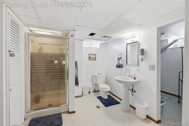 15246 Jonas Avenue, Allen Park, MI 48101