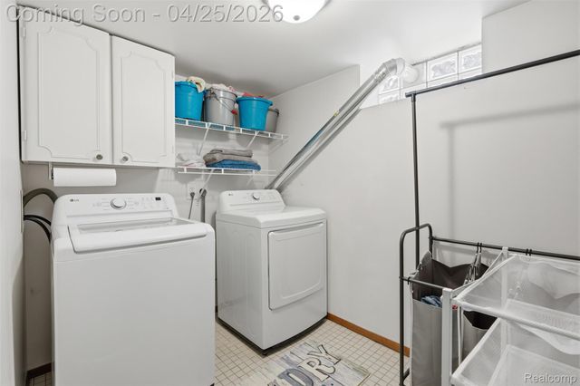 15246 Jonas Avenue, Allen Park, MI 48101