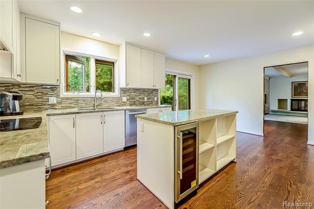 581 Woodway Court, Bloomfield Hills, MI 48302
