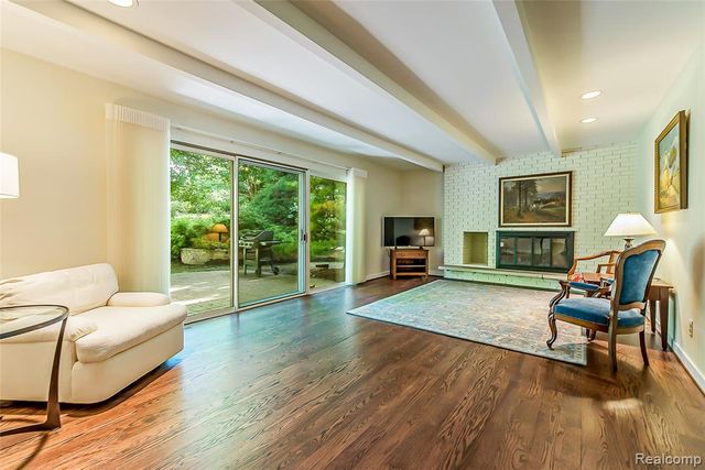 581 Woodway Court, Bloomfield Hills, MI 48302