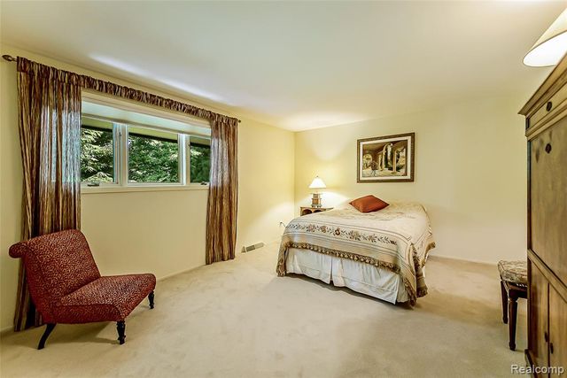 581 Woodway Court, Bloomfield Hills, MI 48302