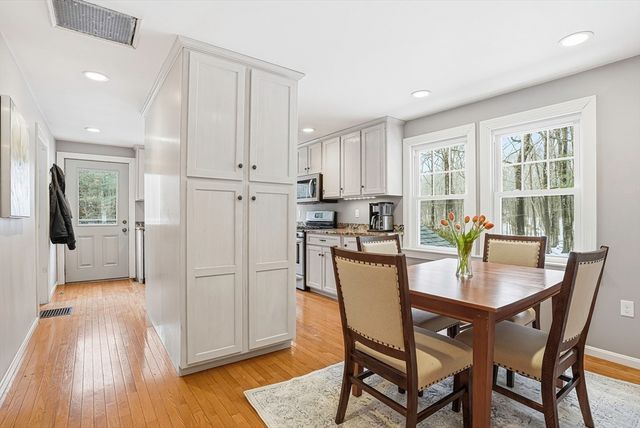 300 West Main Street, Hopkinton, MA 01748