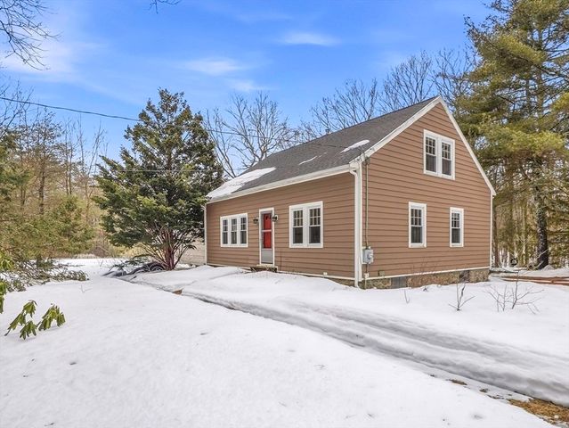 300 West Main Street, Hopkinton, MA 01748