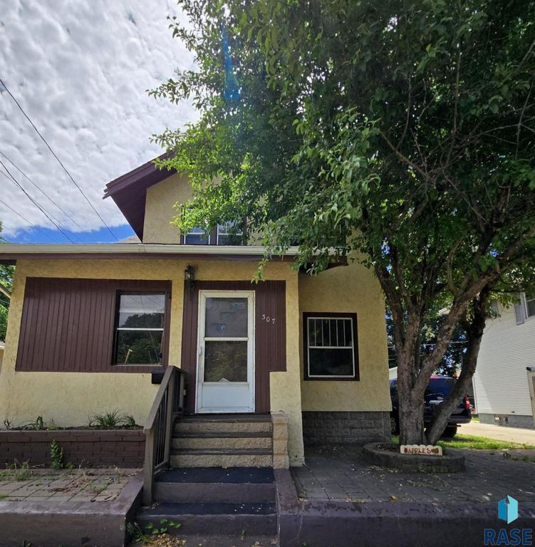 307 W Bailey St Street, Sioux Falls, SD 57104