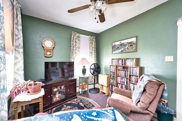 18 Bliss, Dartmouth, MA 02748