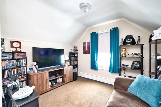 18 Bliss, Dartmouth, MA 02748