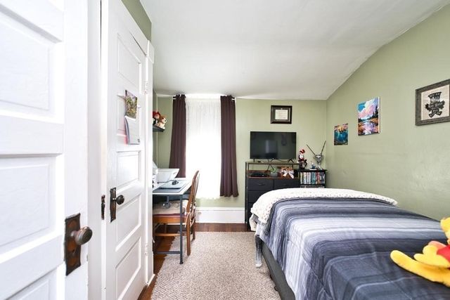 18 Bliss, Dartmouth, MA 02748