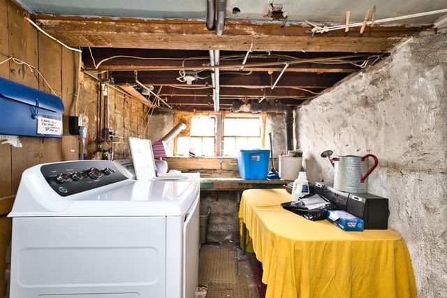 18 Bliss, Dartmouth, MA 02748