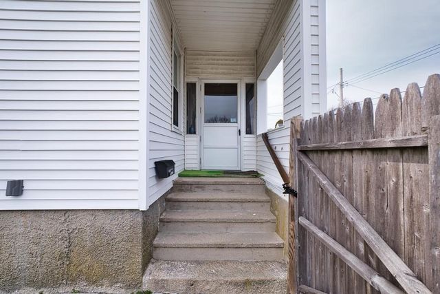 18 Bliss, Dartmouth, MA 02748