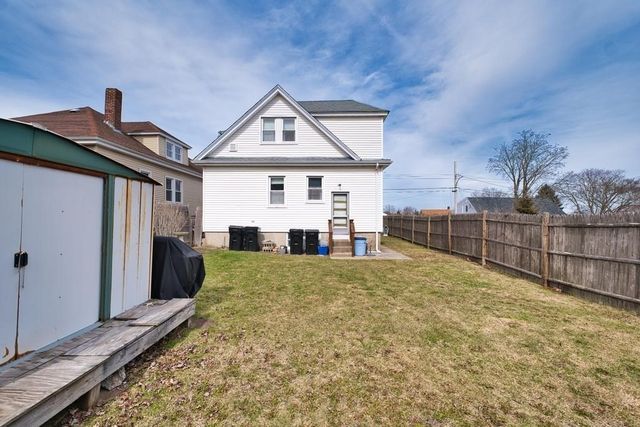 18 Bliss, Dartmouth, MA 02748