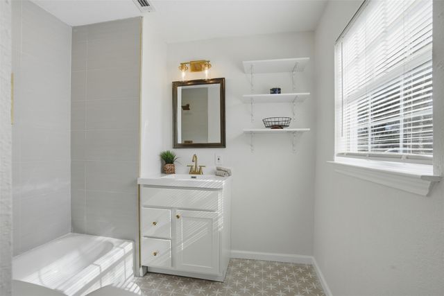 2012 Tennessee Avenue, Dallas, TX 75224