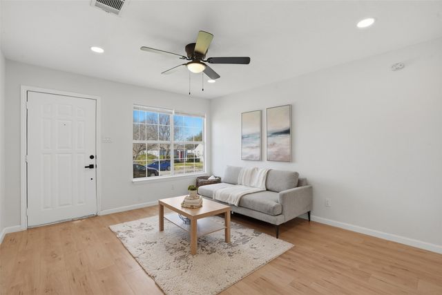 2012 Tennessee Avenue, Dallas, TX 75224