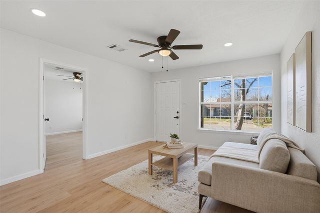 2012 Tennessee Avenue, Dallas, TX 75224