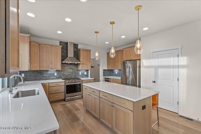 2023 W MOSELLE DR, Coeur D'alene, ID 83815