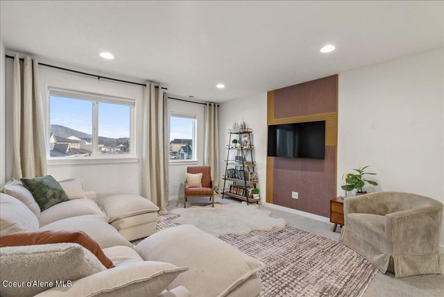 2023 W MOSELLE DR, Coeur D'alene, ID 83815