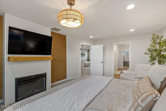 2023 W MOSELLE DR, Coeur D'alene, ID 83815