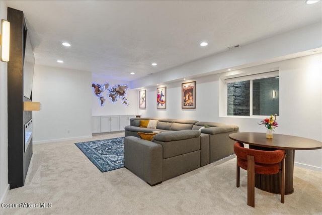 2023 W MOSELLE DR, Coeur D'alene, ID 83815