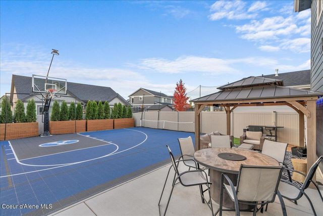 2023 W MOSELLE DR, Coeur D'alene, ID 83815