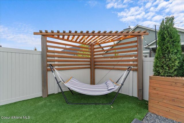 2023 W MOSELLE DR, Coeur D'alene, ID 83815