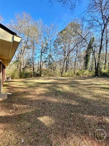 194 V F W Drive, Watkinsville, GA 30677