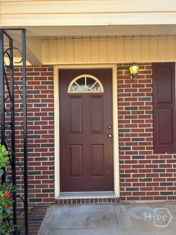 194 V F W Drive, Watkinsville, GA 30677