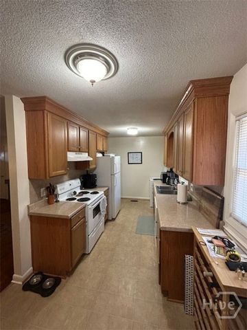 194 V F W Drive, Watkinsville, GA 30677