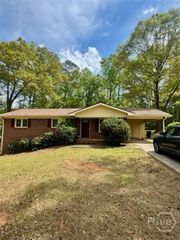 194 V F W Drive, Watkinsville, GA 30677