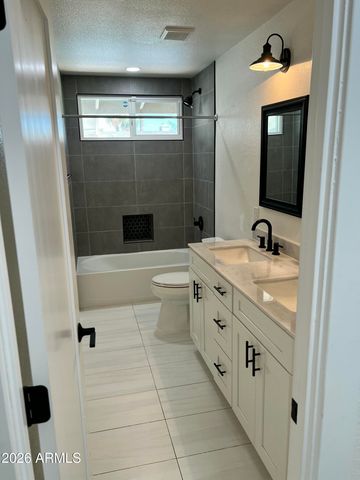 8738 E STARLIGHT Way, Scottsdale, AZ 85250