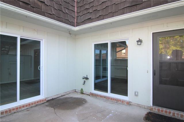 1761 Ocean Bay DR, Virginia Beach, VA 23454