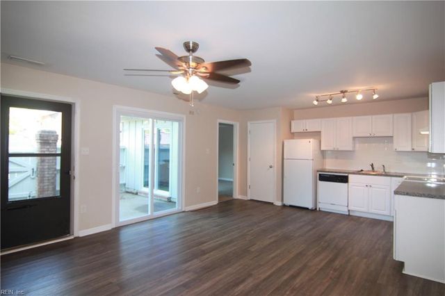 1761 Ocean Bay DR, Virginia Beach, VA 23454