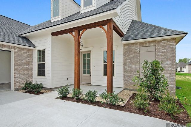 37133 Southdown Circle, Prairieville, LA 70769