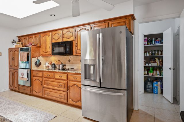 621 Harvest Glen Drive, Richardson, TX 75081