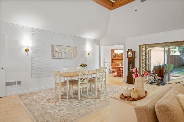 621 Harvest Glen Drive, Richardson, TX 75081