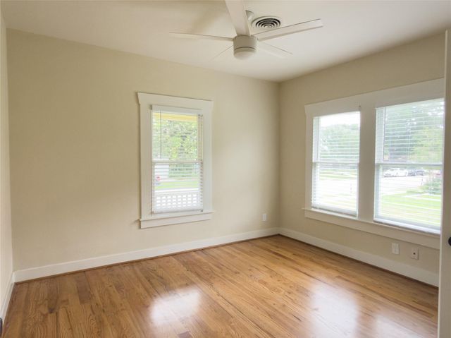 220 W 16th Street, Houston, TX 77008