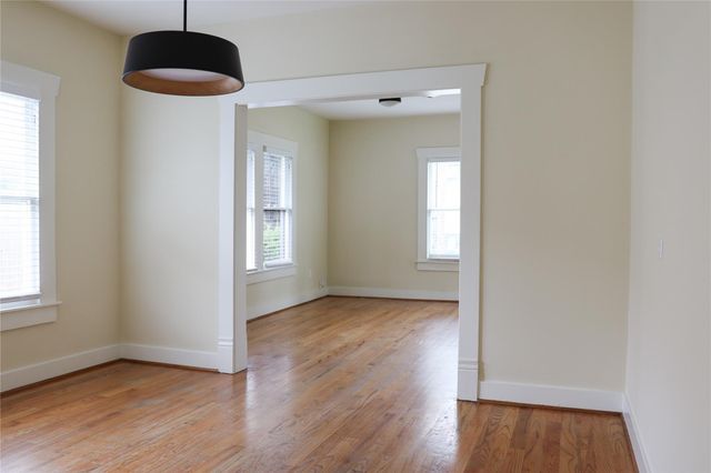 220 W 16th Street, Houston, TX 77008