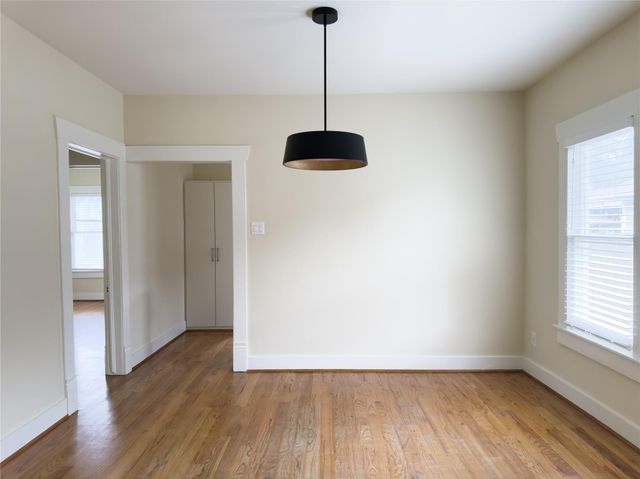220 W 16th Street, Houston, TX 77008