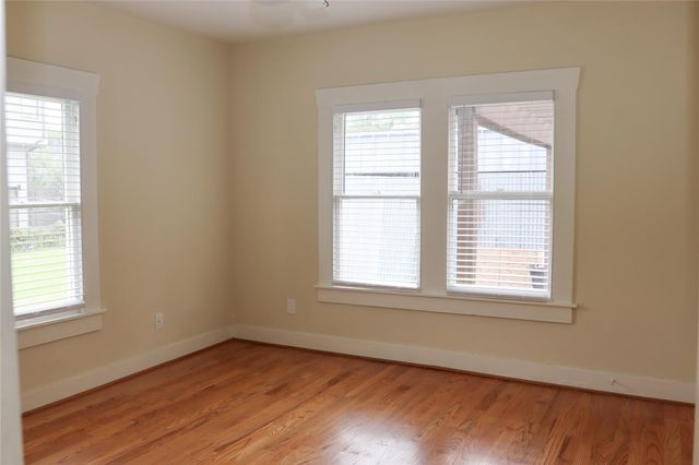 220 W 16th Street, Houston, TX 77008