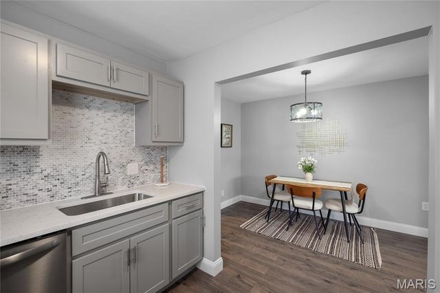 5203 SCHOLLMEYER, St Louis, MO 63109