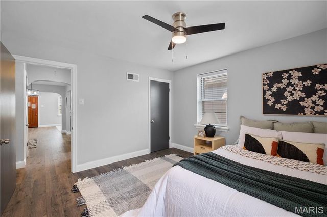 5203 SCHOLLMEYER, St Louis, MO 63109