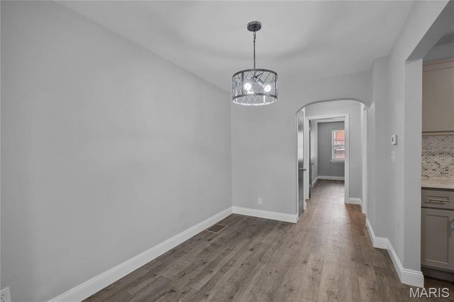 5203 SCHOLLMEYER, St Louis, MO 63109