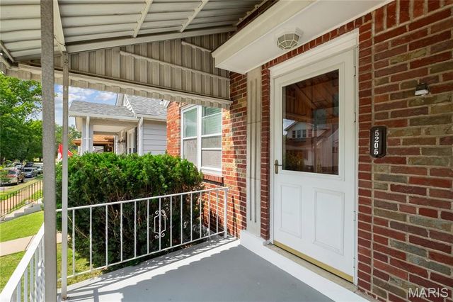 5203 SCHOLLMEYER, St Louis, MO 63109